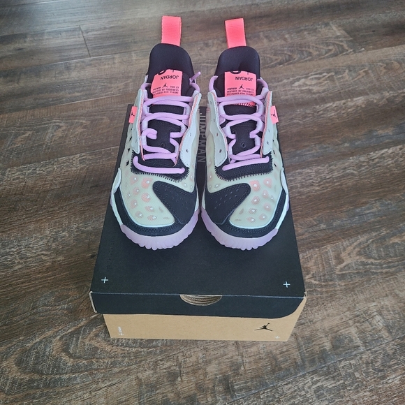 Nike Jordan Delta 2 - Picture 7 of 10